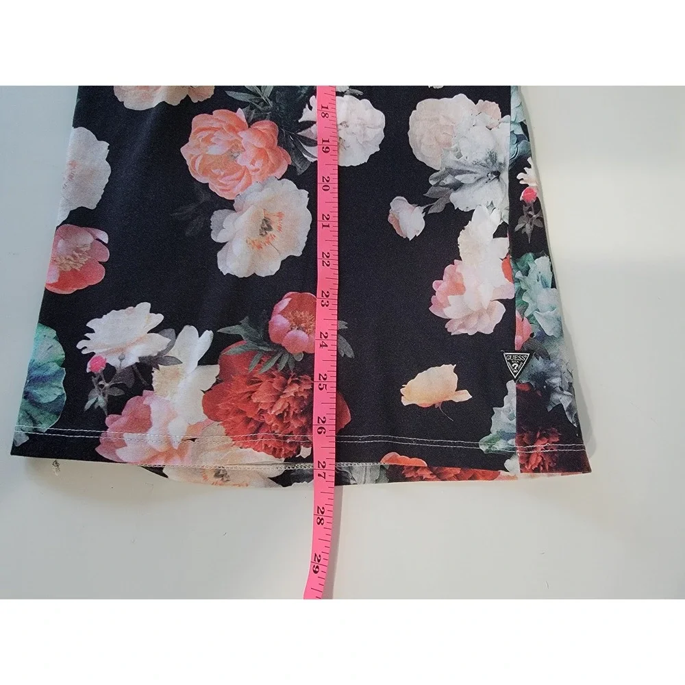Guess Mens Floral Triangle Logo T-Shirt Black XL M2BI70 K9RM4 Short Sleeve Tee - Picture 6 of 8